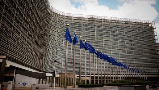 Unión Europea donó a Colombia 6.300 millones de pesos para atención de Covid-19 Estas ayudas serán destinadas a hogares de familias colombianas y de migrantes venezolanos que deben enfrentarse a las consecuencias económicas de la crisis sanitaria del Covid-19.